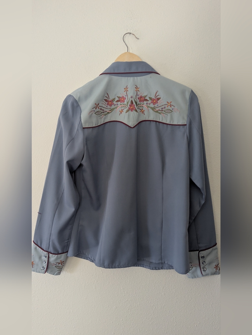 Scully Powder Blue Western Shirt with Floral Embroidery - Picture 5 of 7